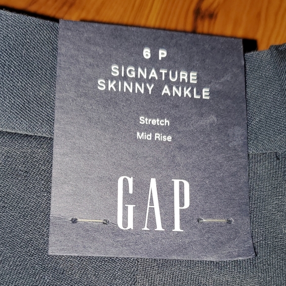 Gap Skinny Ankle Trouser - Picture 3 of 5